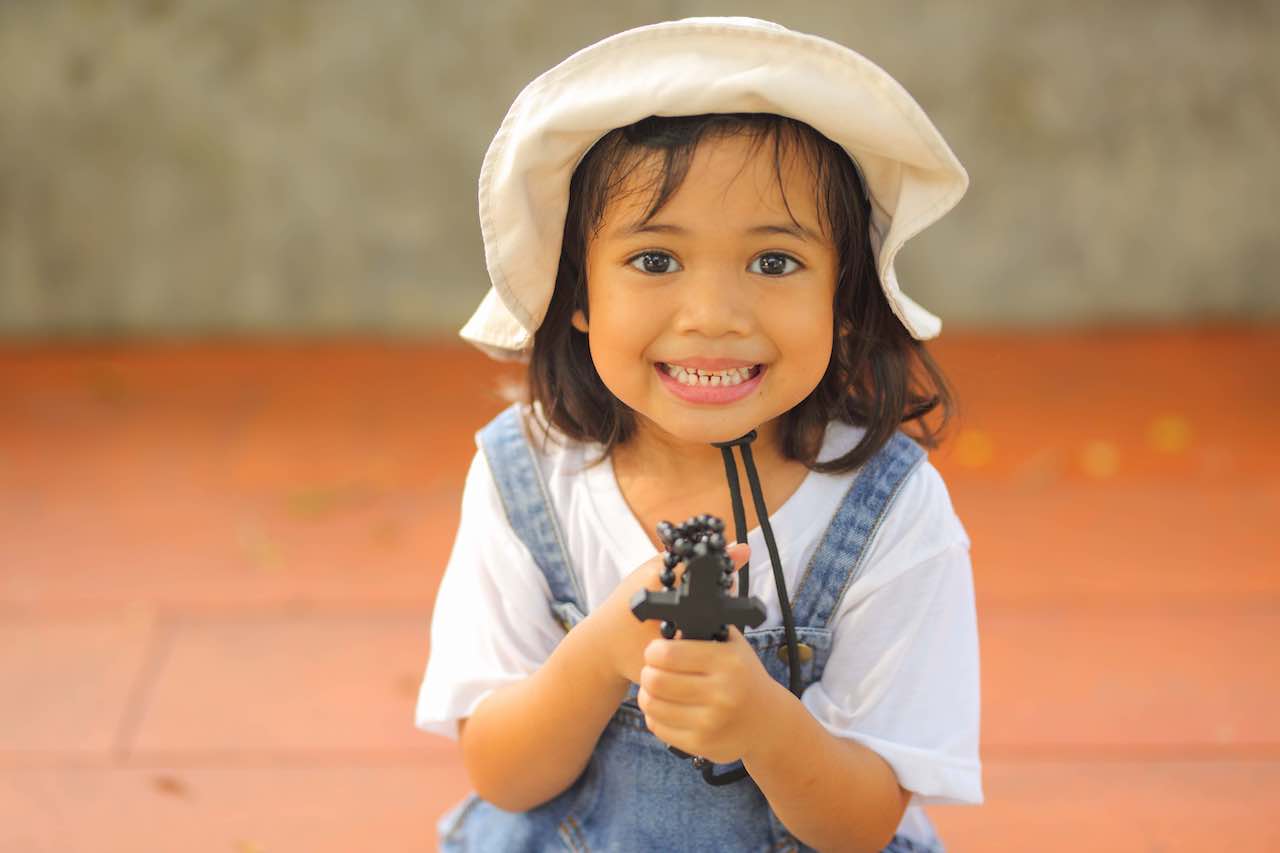 Five Tips for Praying the Rosary as a Family