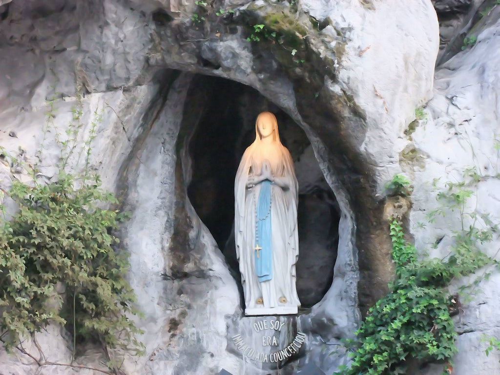 What is a Marian Apparition?