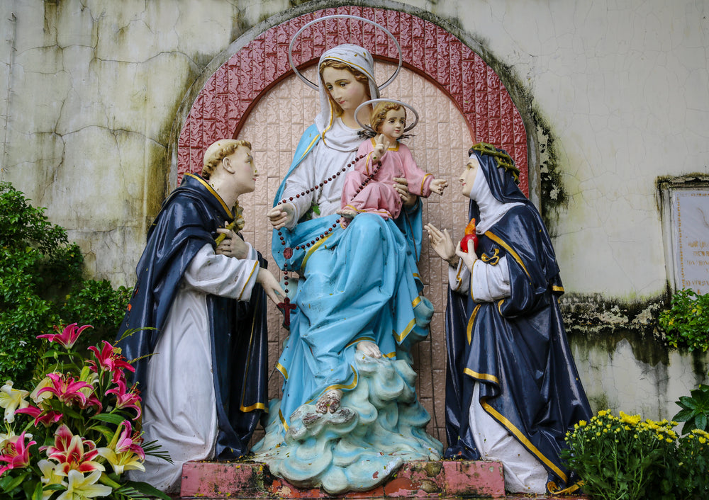 Six Ways to Introduce the Rosary to Children